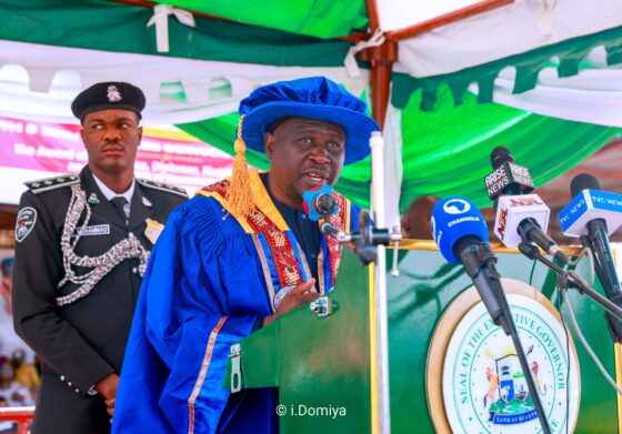 Governor Fintiri Announces 5km Internal Road Project at MAU Convocation